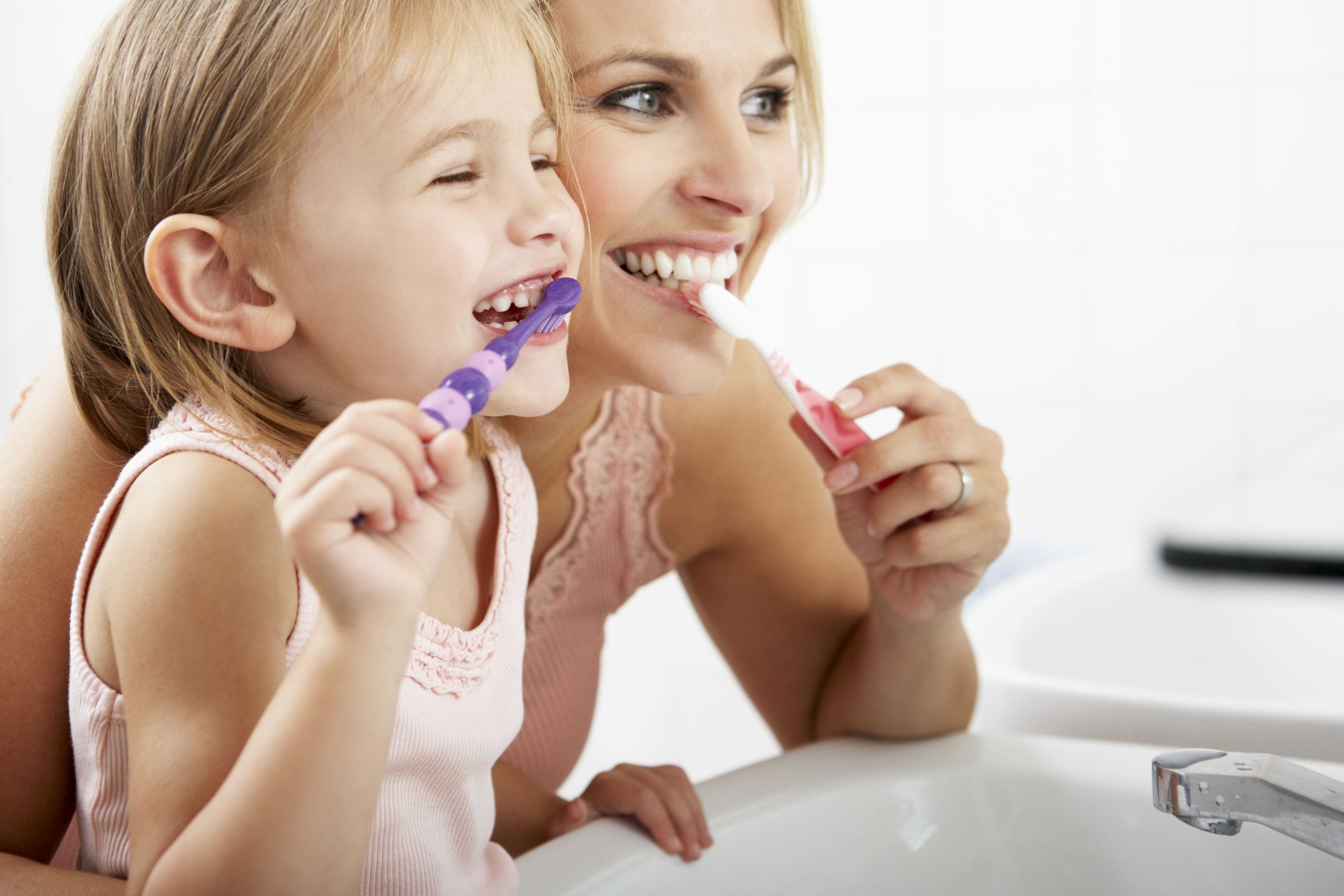 実は、歯磨きしていても、○○しなければ６０％程度しか汚れが取れていない！？