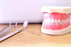 どうやって虫歯を治しているの？